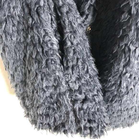 Design Lab | Faux Fur Teddy Bear Vest~S - Picture 7 of 9